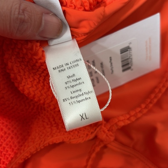 Andie The Fiji One Piece Seersucker Vermillion size XL NWT - Picture 4 of 7